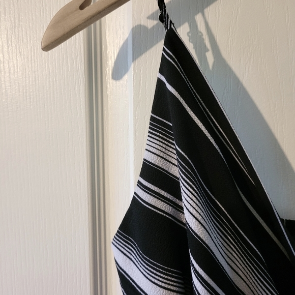 Black & white jumpsuit - Picture 2 of 4